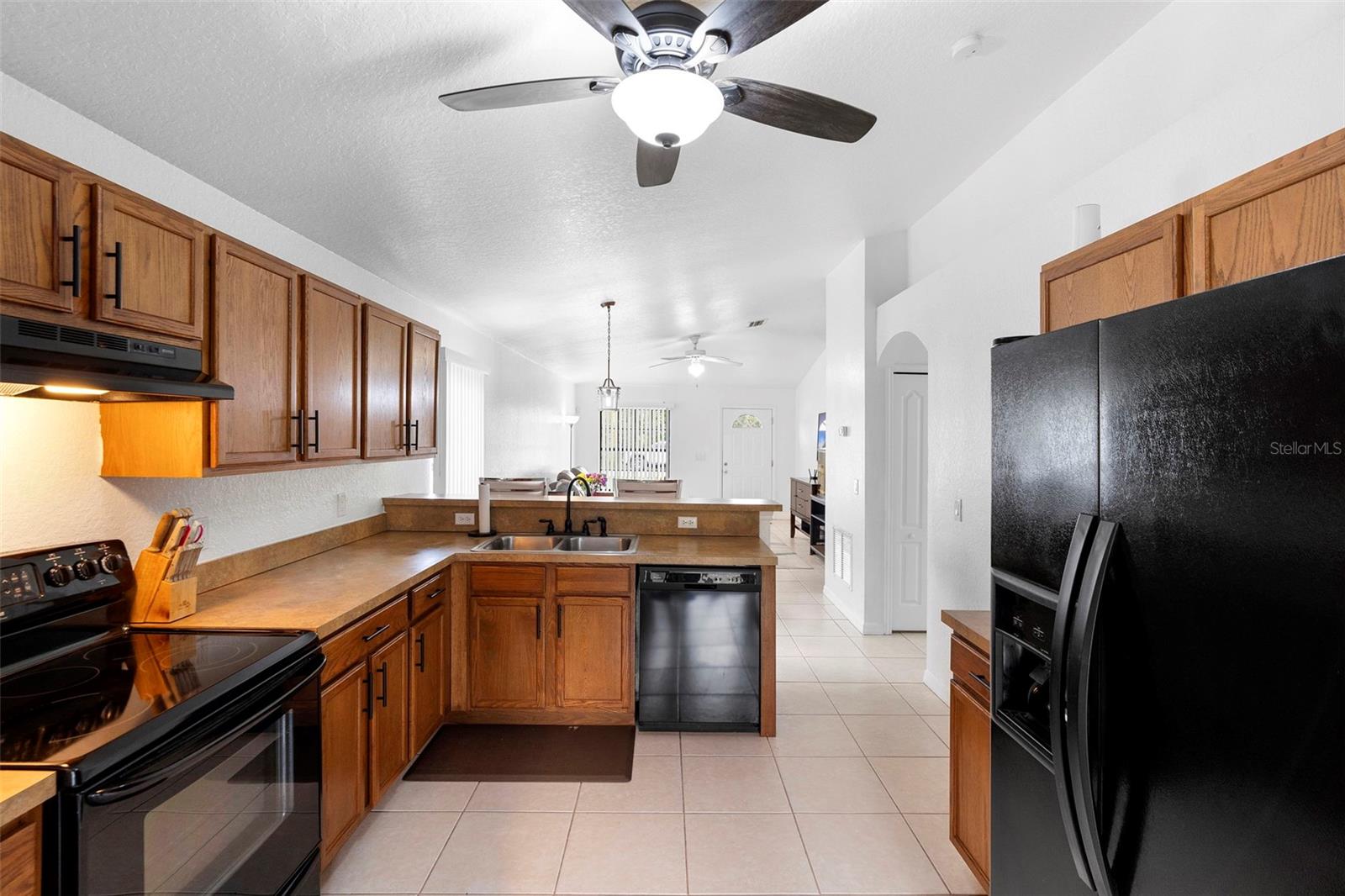 Image 5 of 24 For 944 9th Avenue