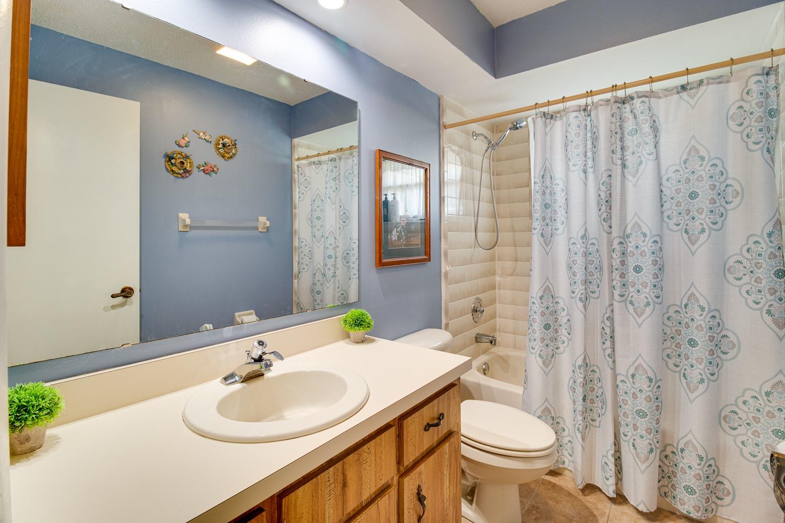 Image 14 of 33 For 1364 Puritan Street