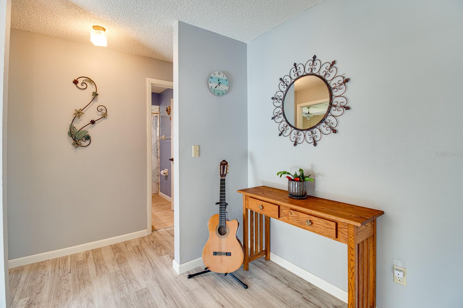 Image 4 of 33 For 1364 Puritan Street