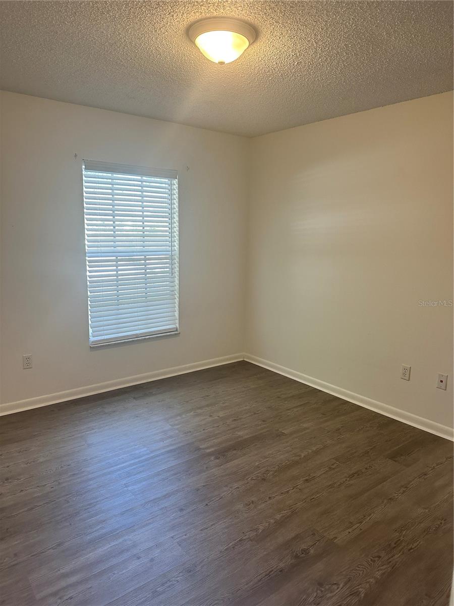 Image 5 of 7 For 221 Adelle Avenue