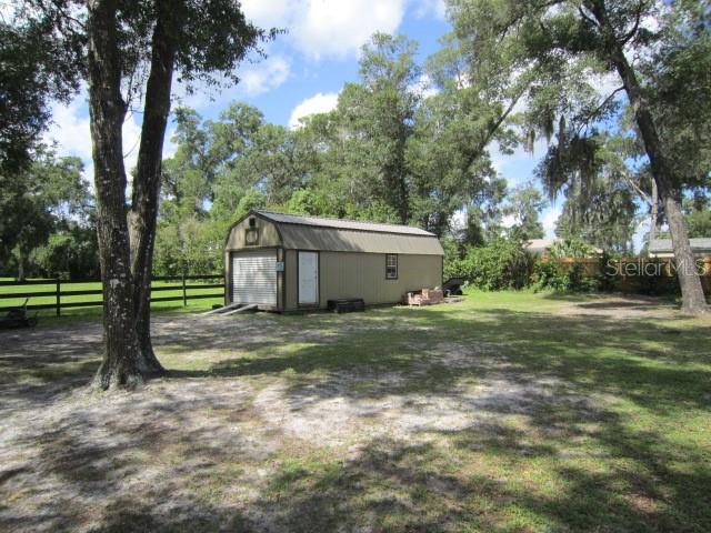 Image 17 of 45 For 975 Rolling Acres Drive