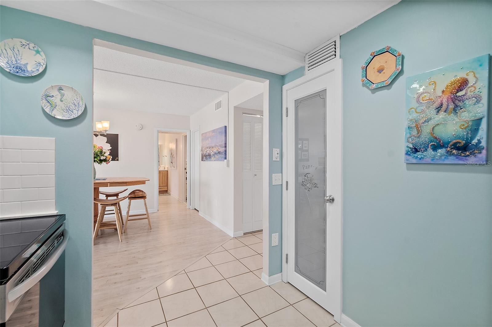 Image 13 of 59 For 925 Halifax Avenue 102