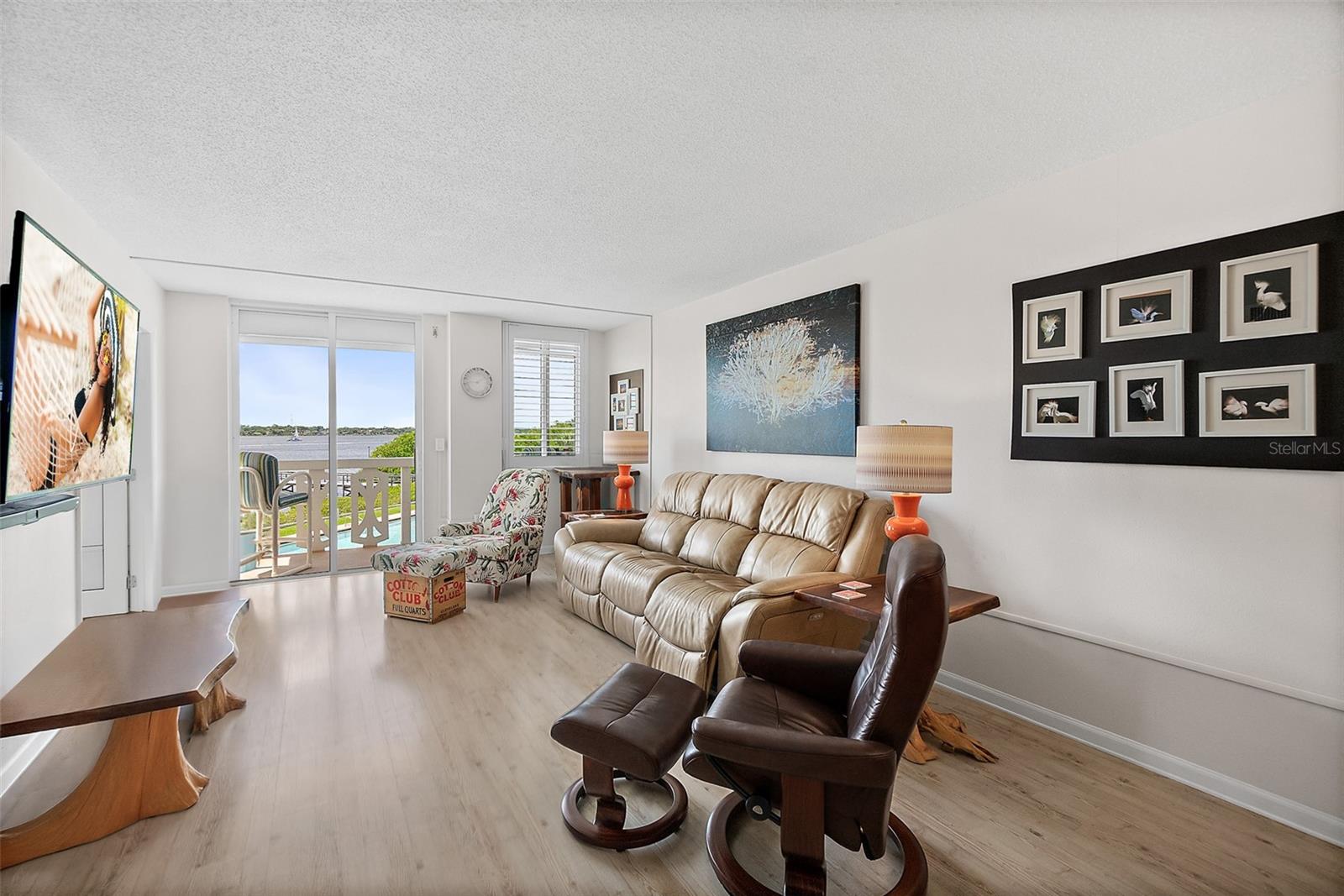 Image 2 of 59 For 925 Halifax Avenue 102