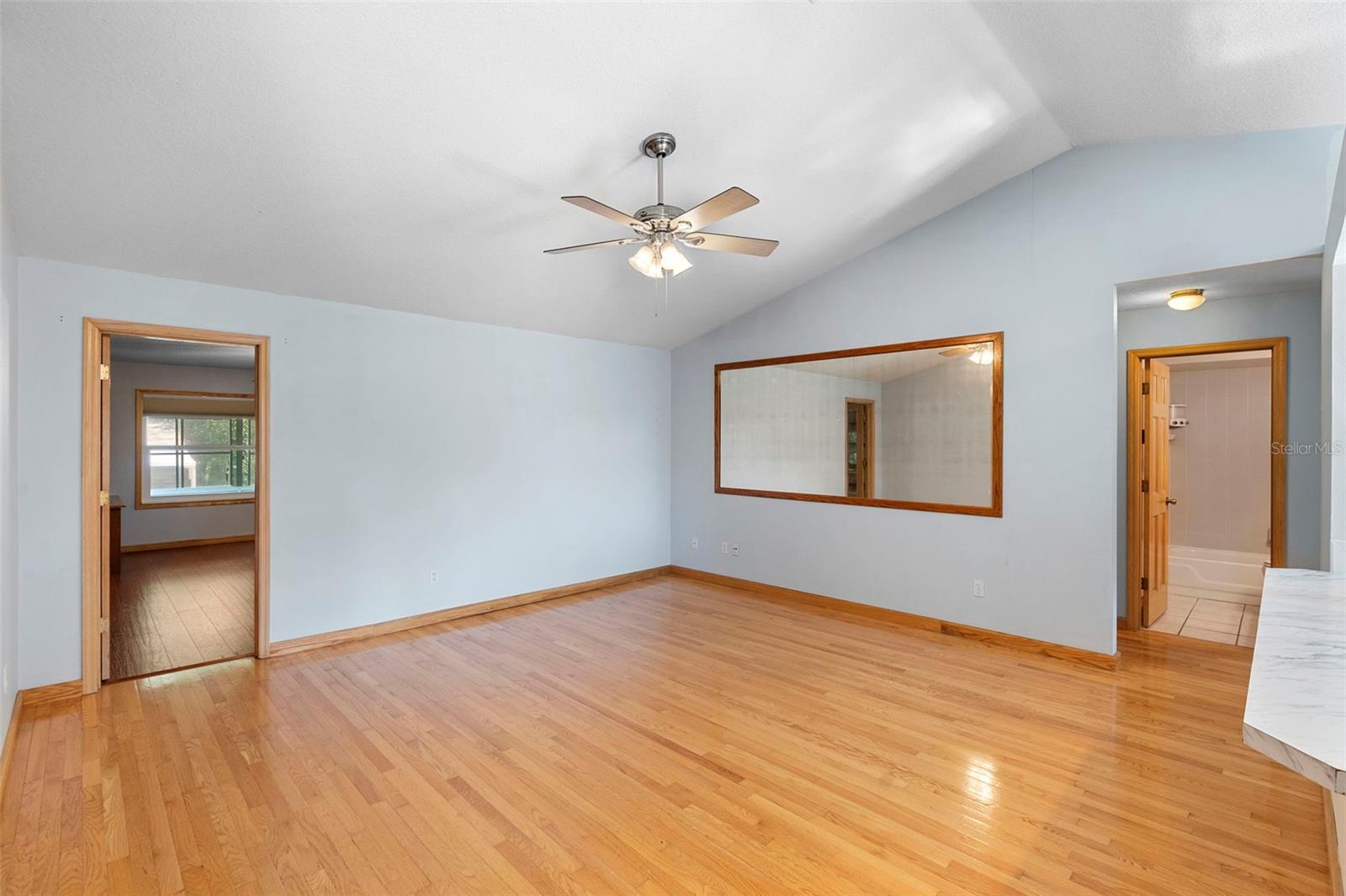 Image 10 of 40 For 320 Woodward Avenue