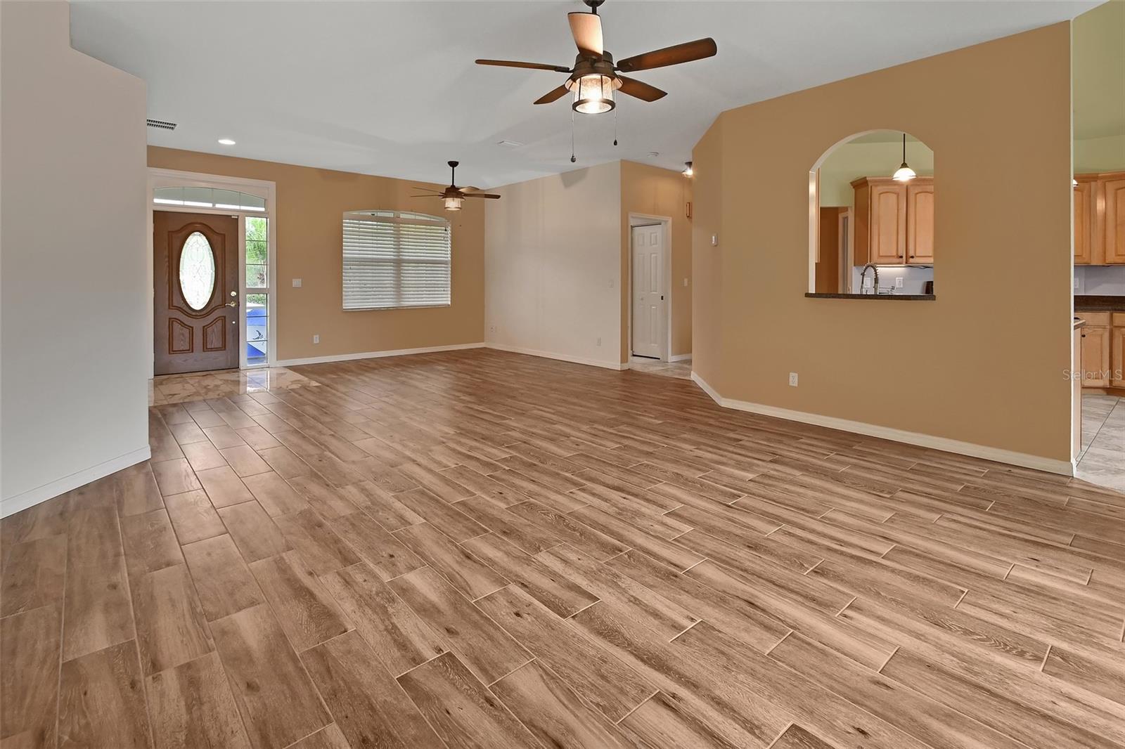 Image 5 of 50 For 1625 Meadowville Road