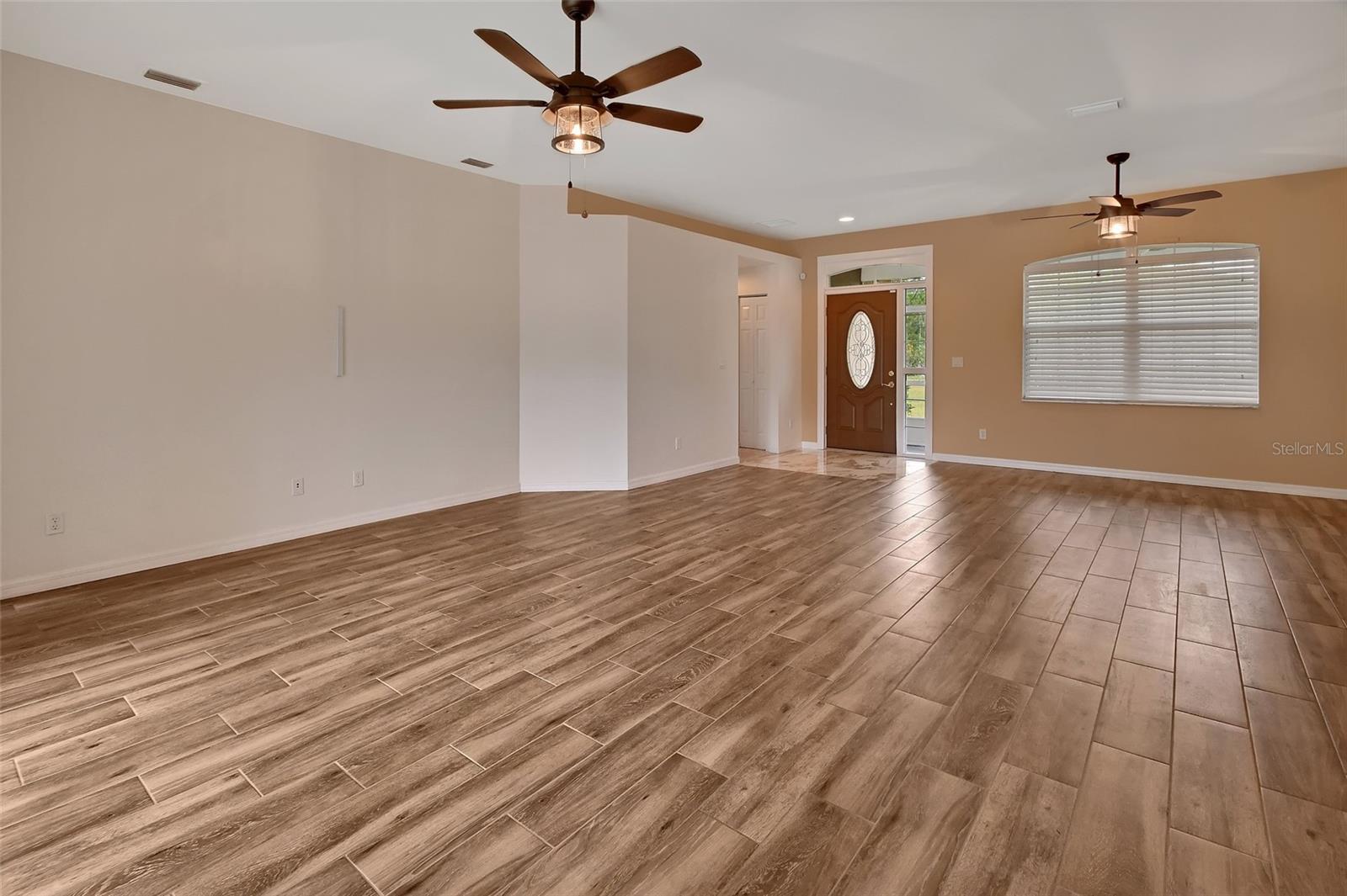 Image 9 of 50 For 1625 Meadowville Road