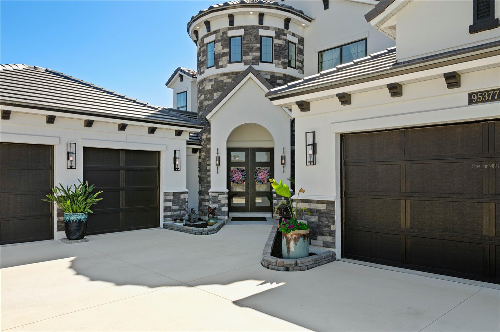 Image 58 of 66 For 95377 Wild Cherry Drive