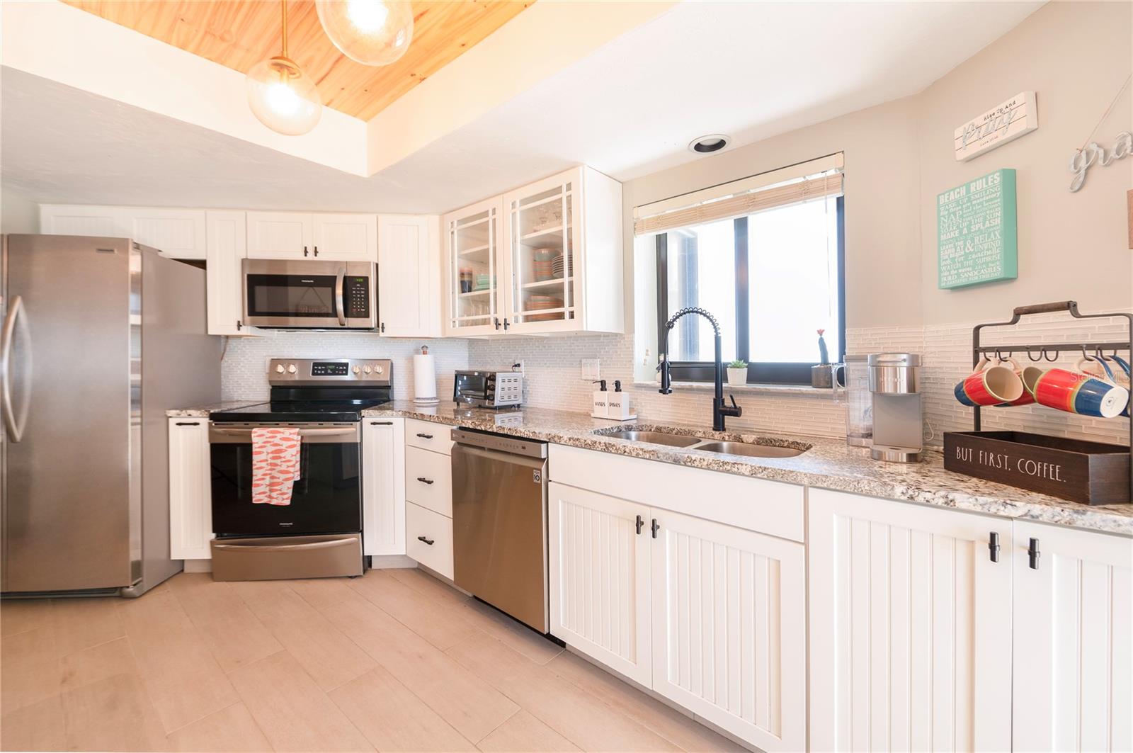 Image 10 of 37 For 3855 Atlantic Avenue 401