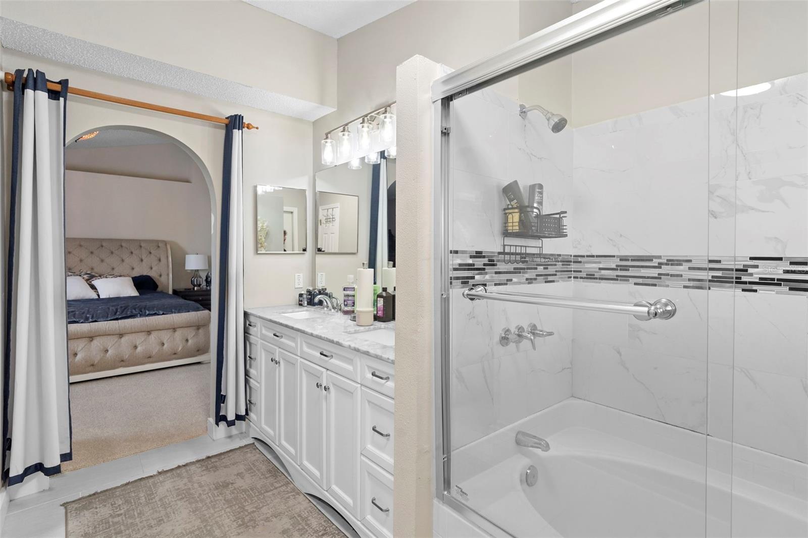 Image 31 of 47 For 110 Monterey Oaks Drive