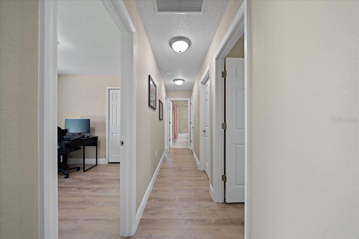 Image 17 of 31 For 12840 60th Court