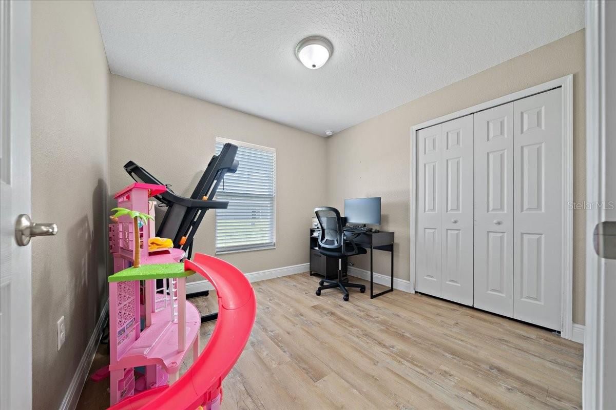 Image 22 of 31 For 12840 60th Court