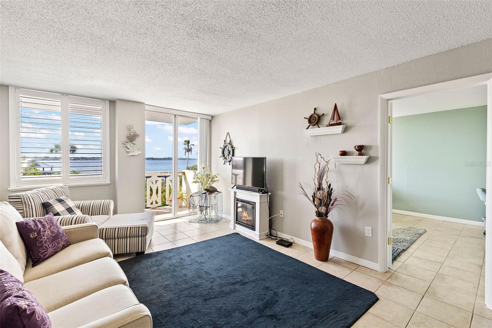 Image 14 of 56 For 935 Halifax Avenue 110