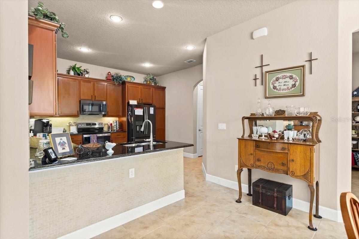 Image 10 of 43 For 6350 Hanfield Drive