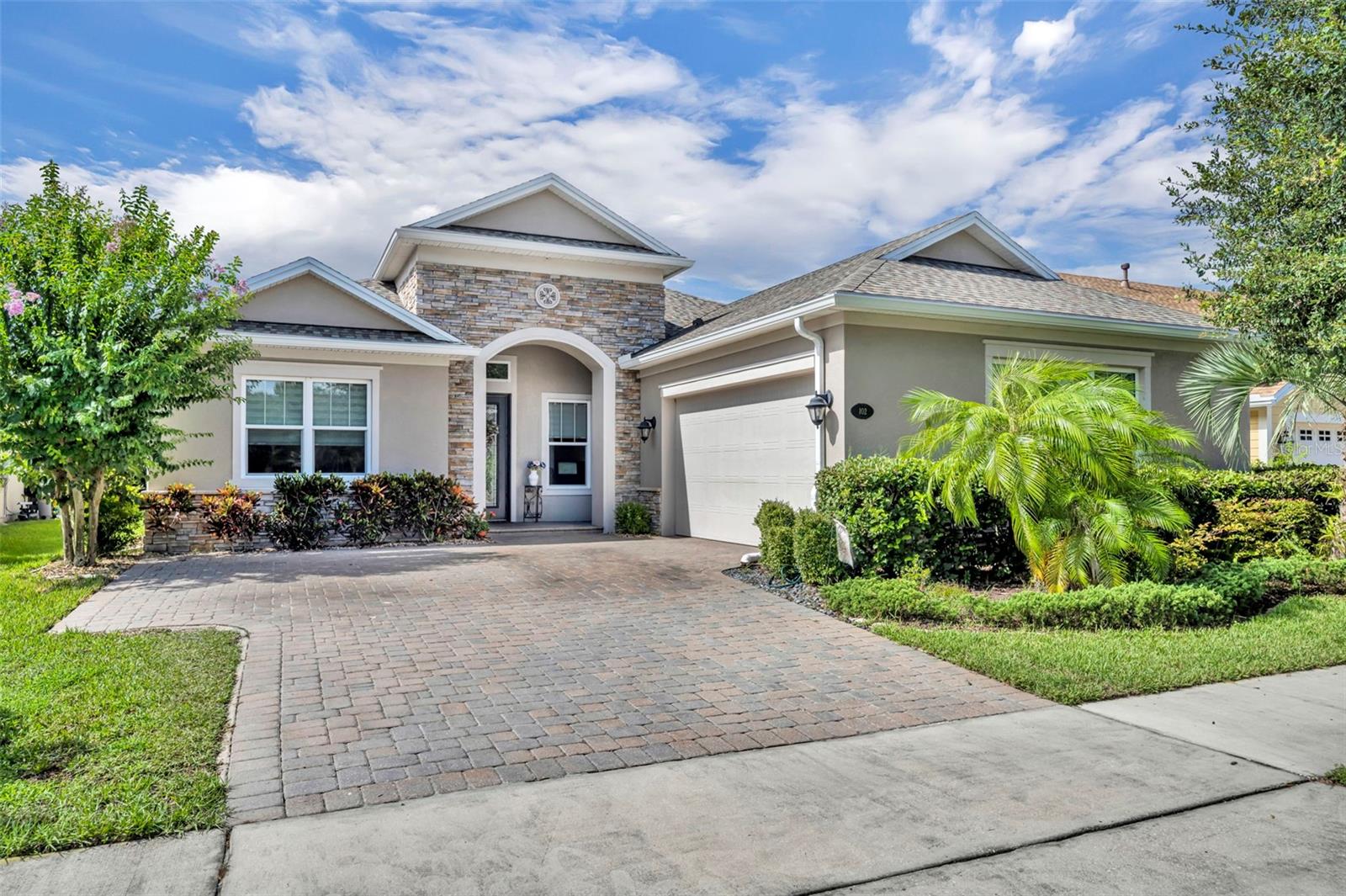 Details for 102 Bedford Court, DELAND, FL 32724