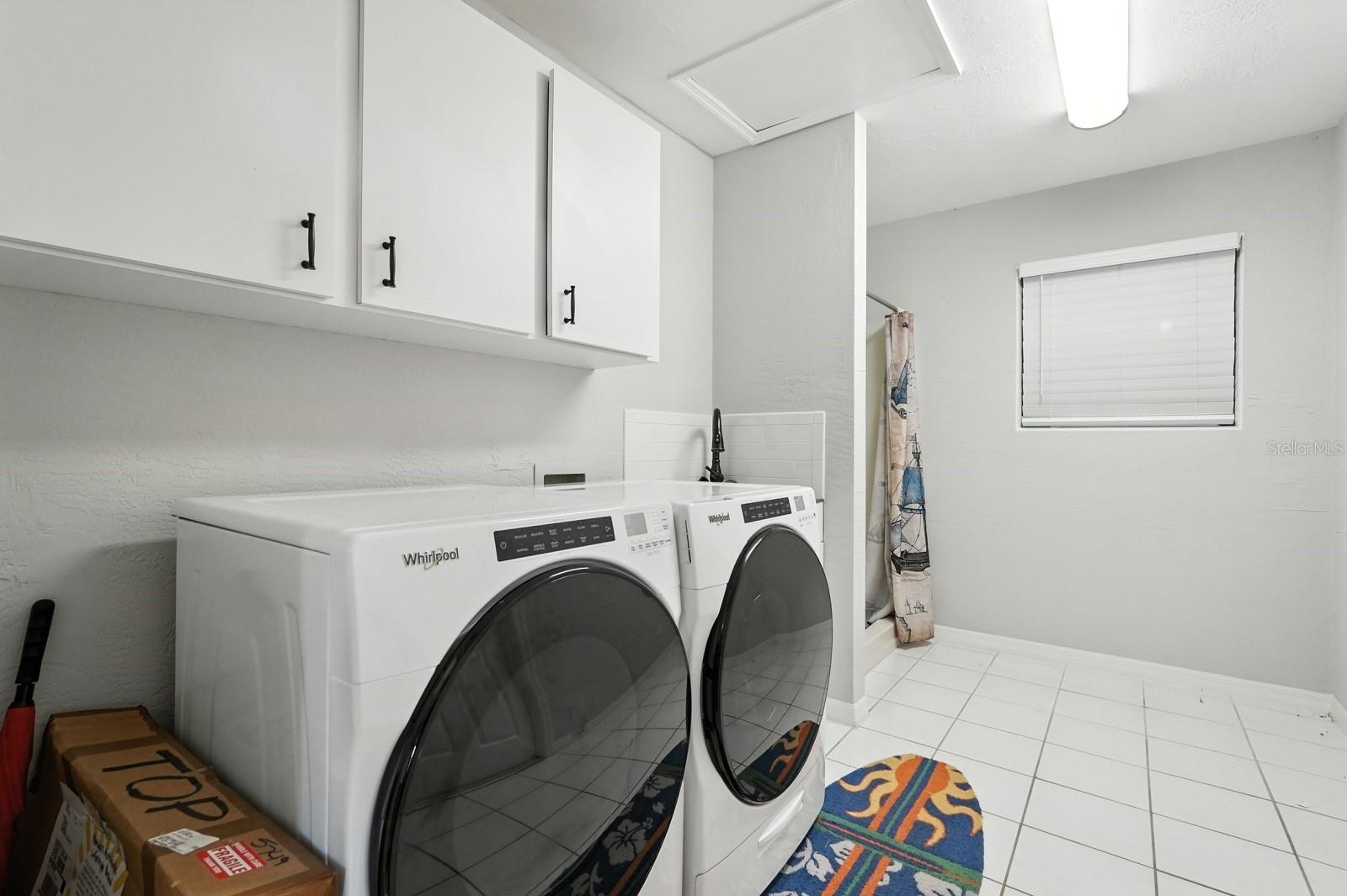 Image 44 of 68 For 35 Calumet Avenue