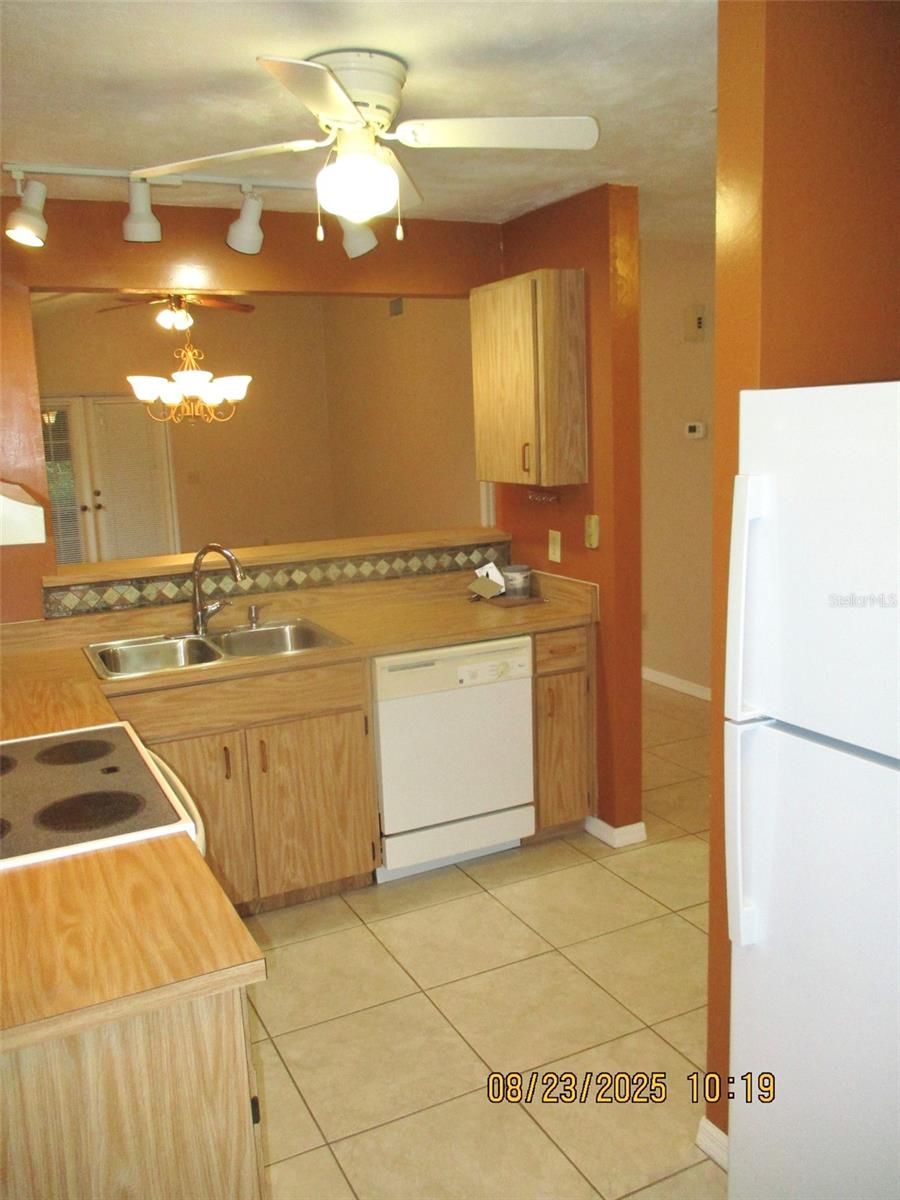Image 4 of 20 For 6138 Sequoia Drive