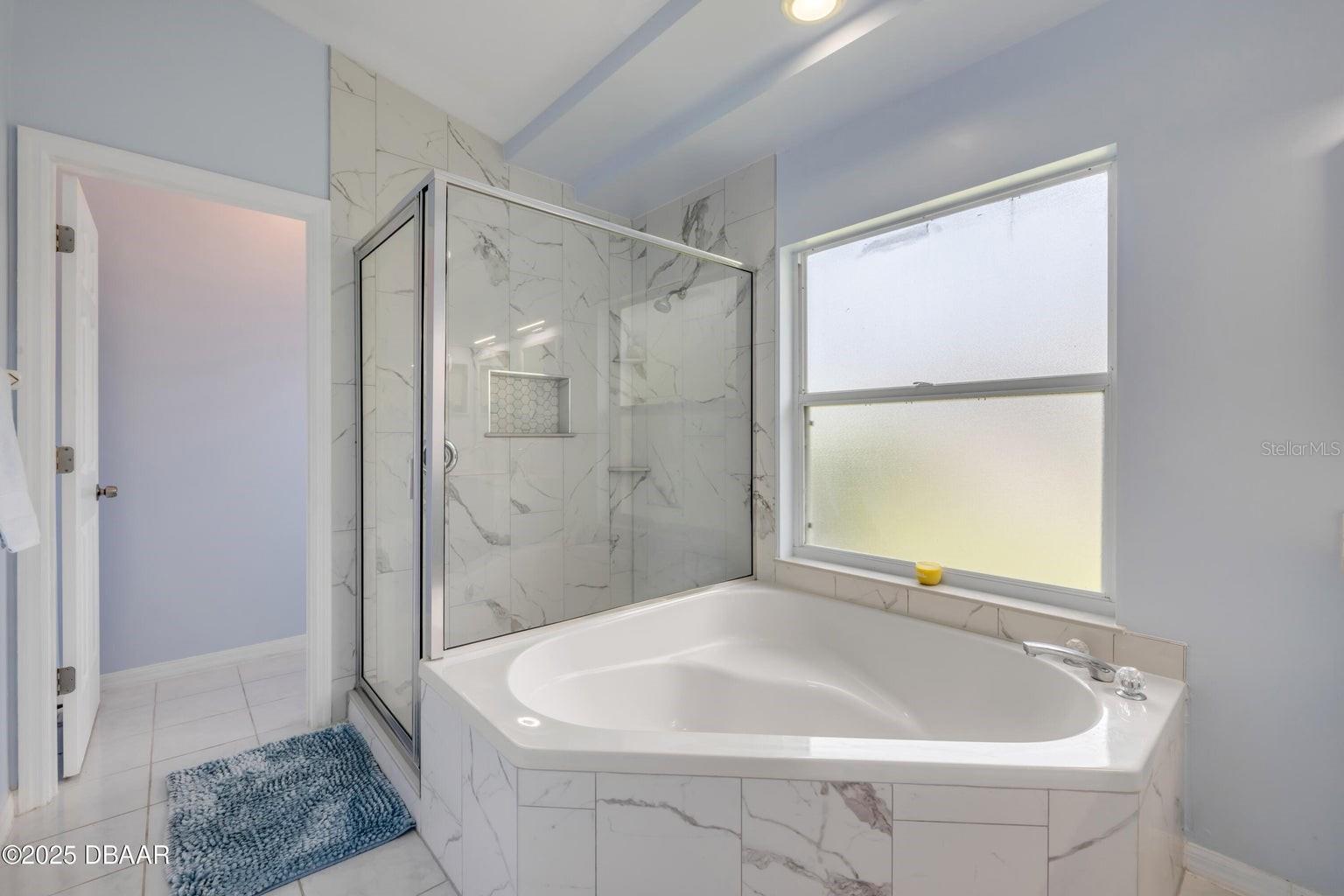 Image 14 of 31 For 1773 Arash Circle