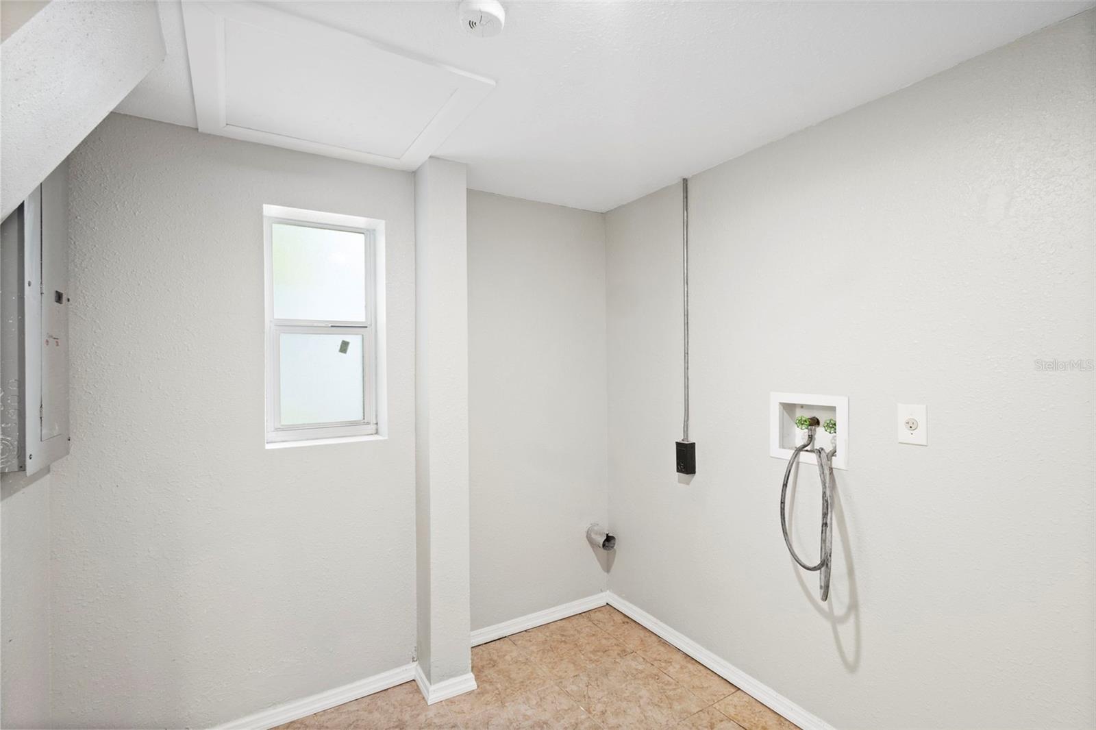 Image 12 of 31 For 532 Colfax Drive