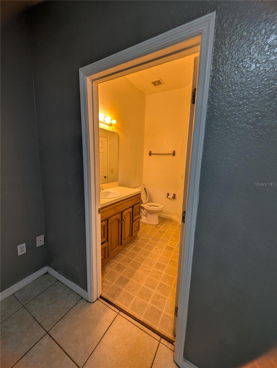 Image 13 of 19 For 970 Spring Garden Avenue 214
