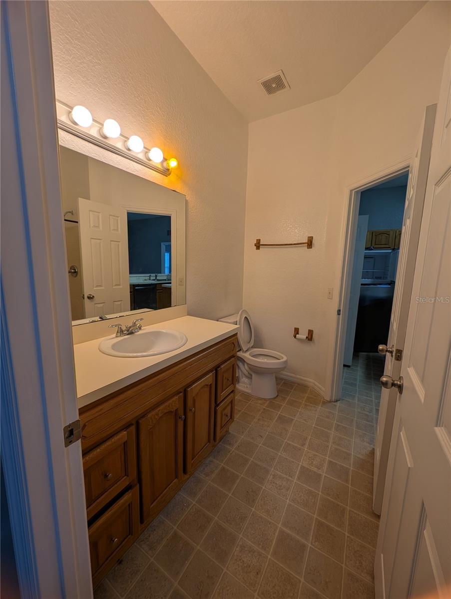 Image 15 of 19 For 970 Spring Garden Avenue 214