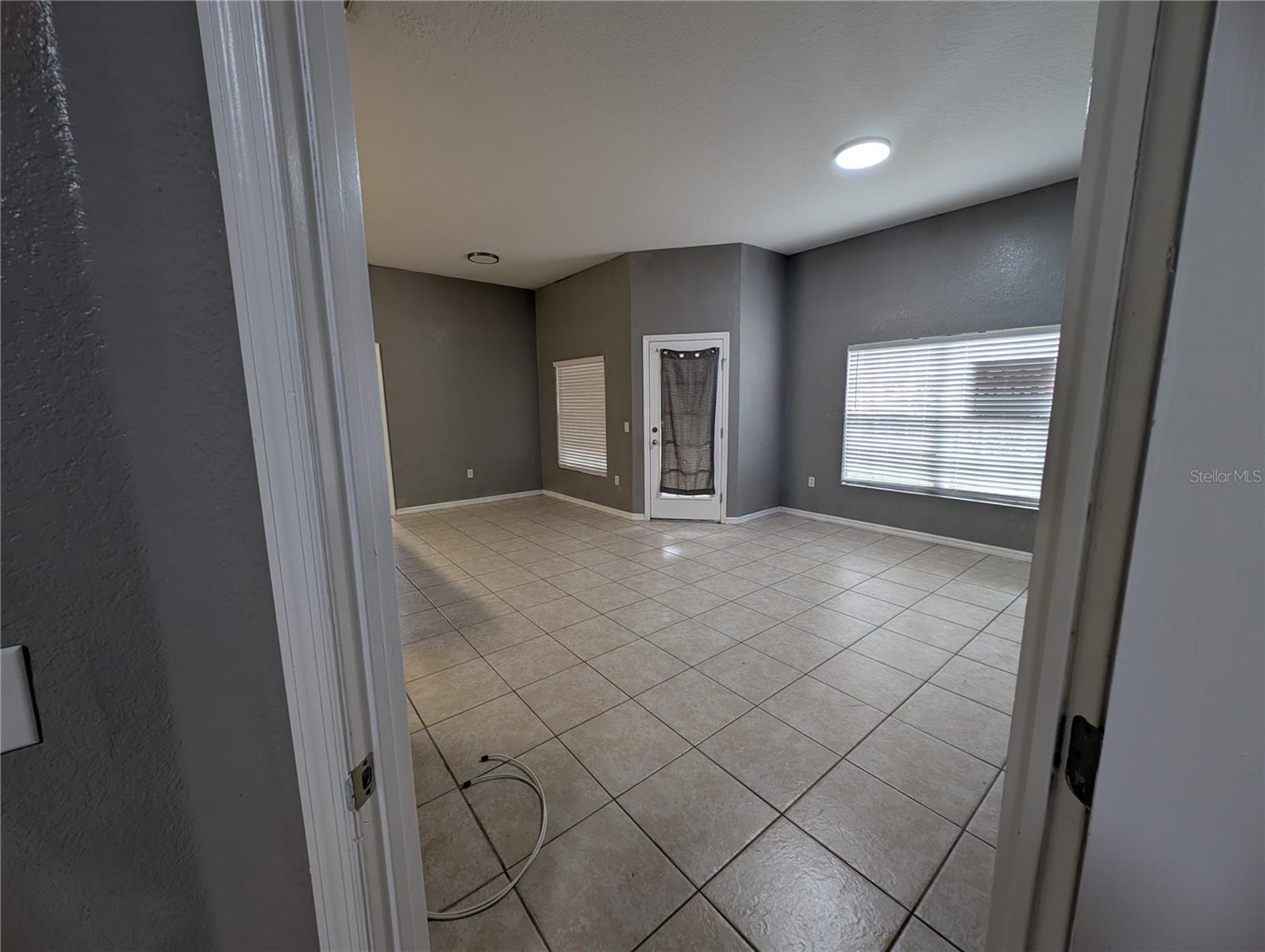 Image 17 of 19 For 970 Spring Garden Avenue 214