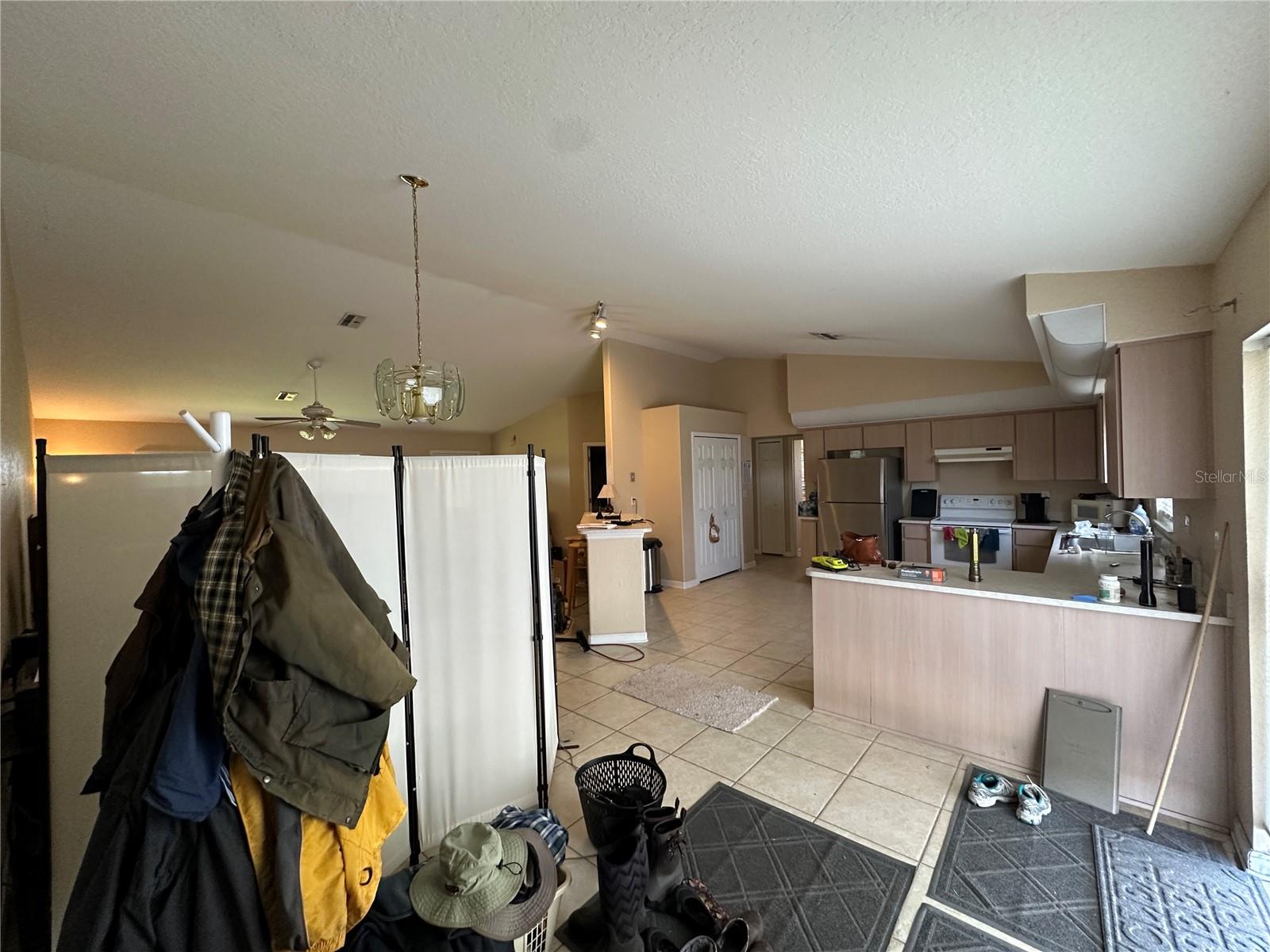 Listing photo id 8 for 16447 Trails End Road