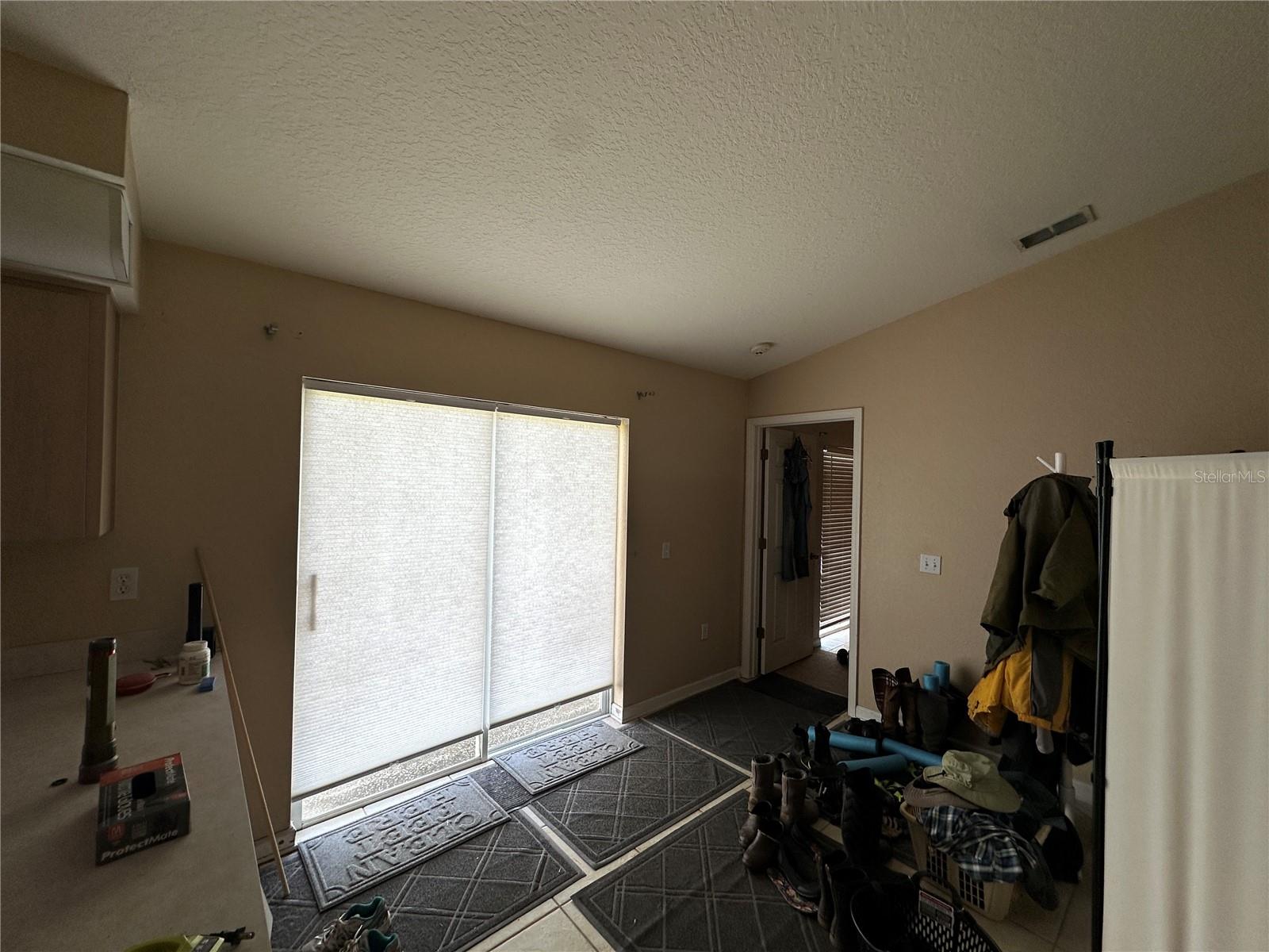 Listing photo id 10 for 16447 Trails End Road