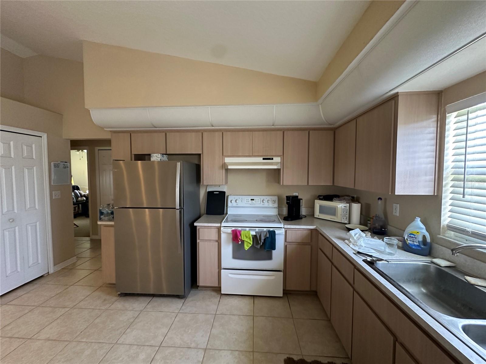 Listing photo id 11 for 16447 Trails End Road