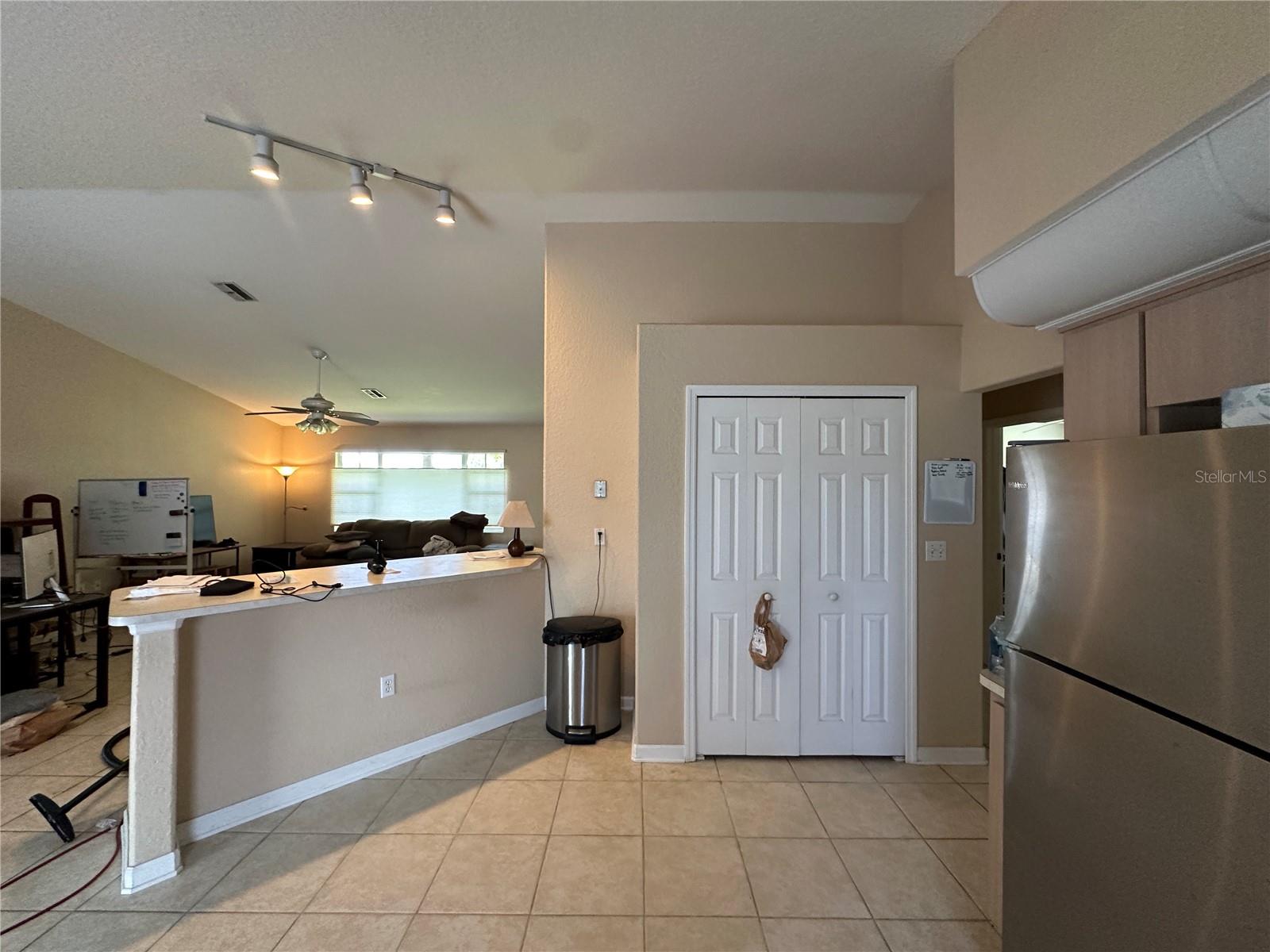 Listing photo id 4 for 16447 Trails End Road