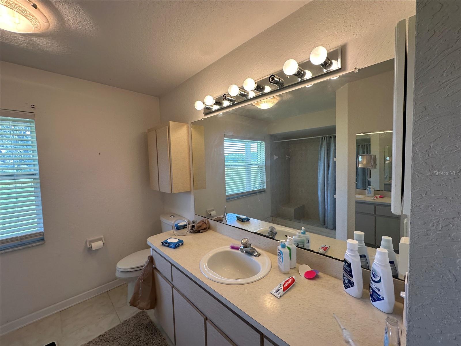 Listing photo id 7 for 16447 Trails End Road