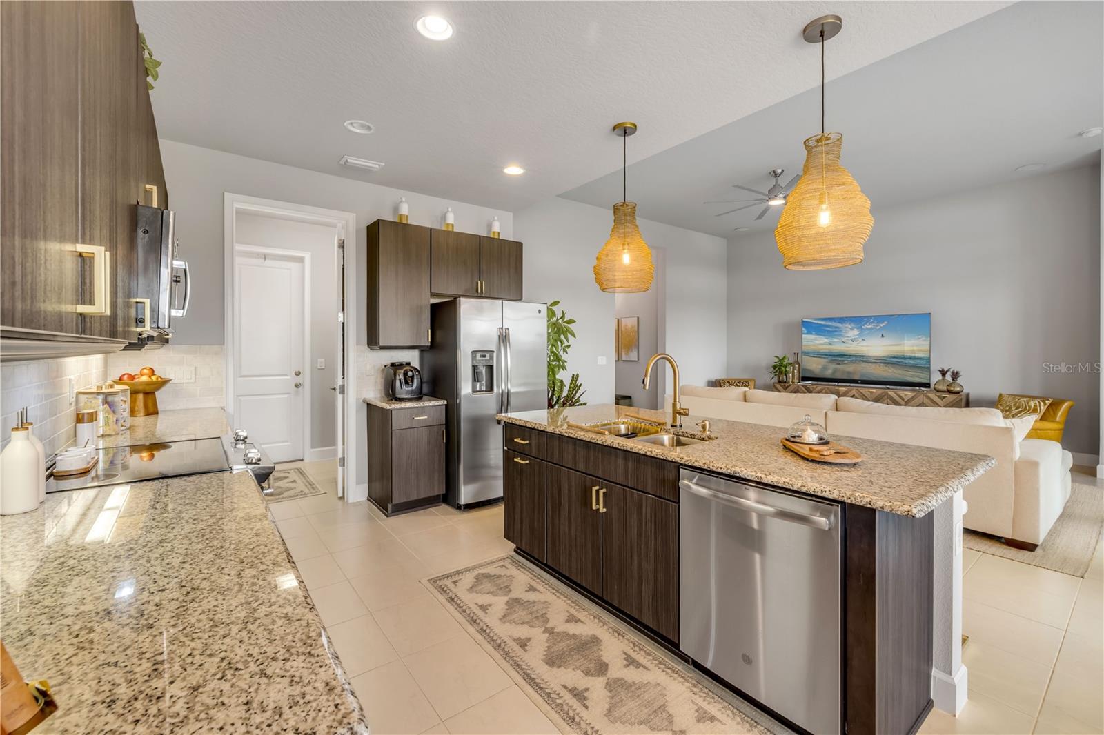 Image 22 of 63 For 195 Azure Mist Way