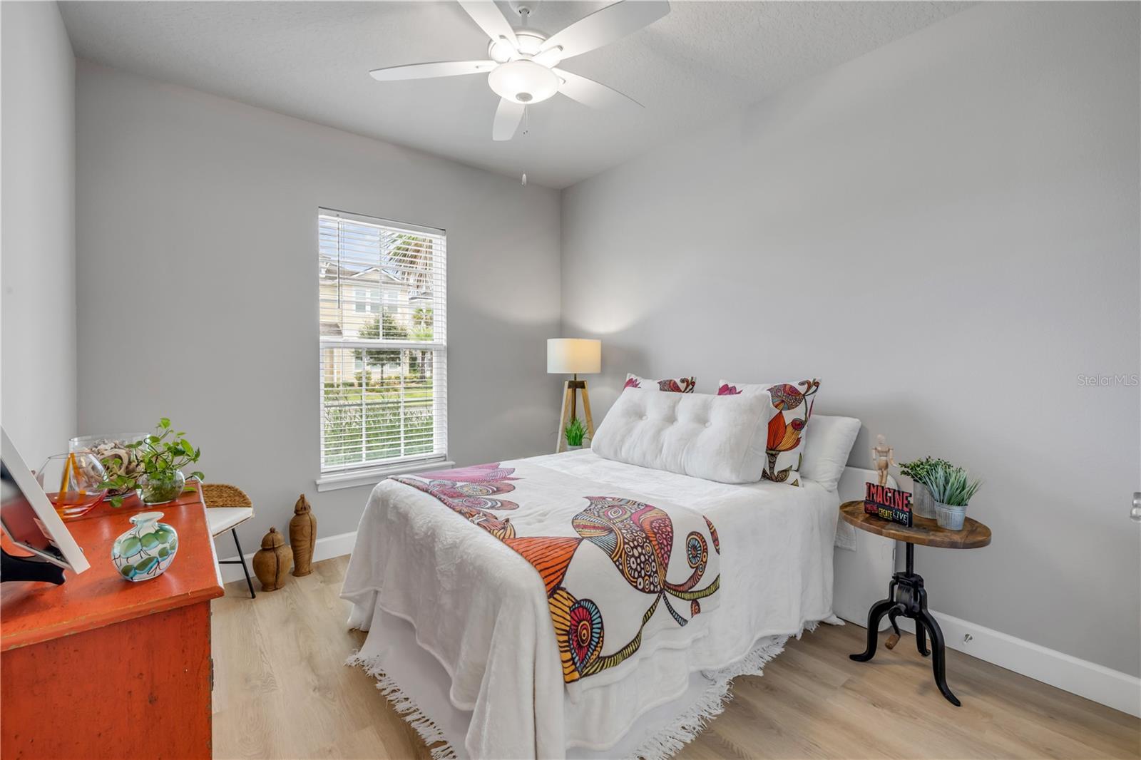 Image 38 of 63 For 195 Azure Mist Way