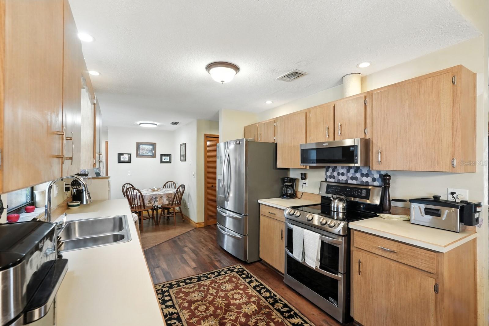 Image 16 of 55 For 3013 Anchor Drive