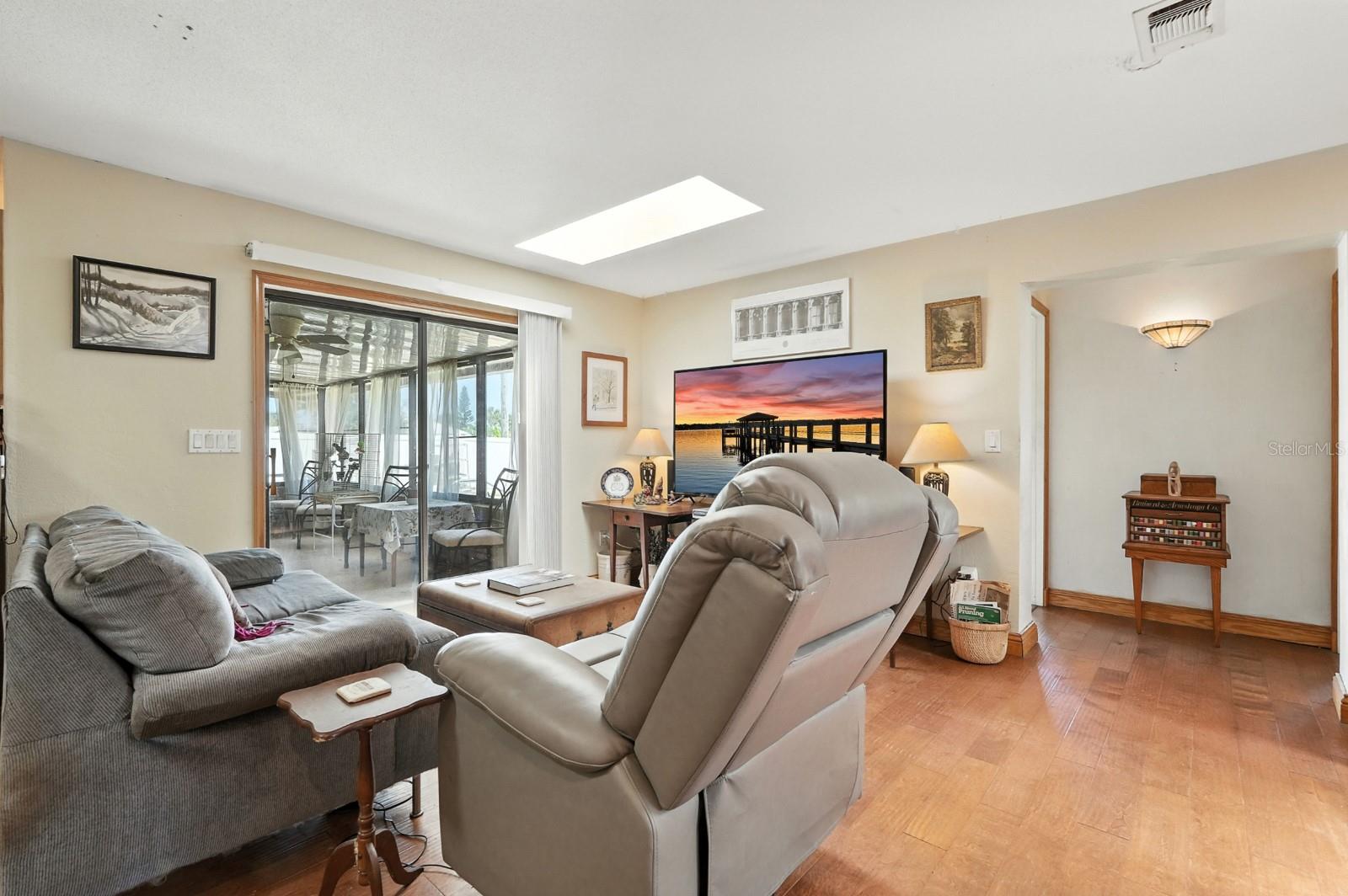 Image 21 of 55 For 3013 Anchor Drive