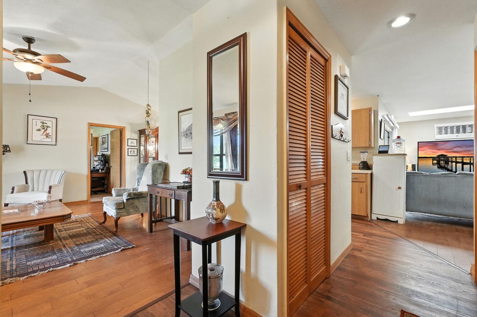 Image 8 of 55 For 3013 Anchor Drive