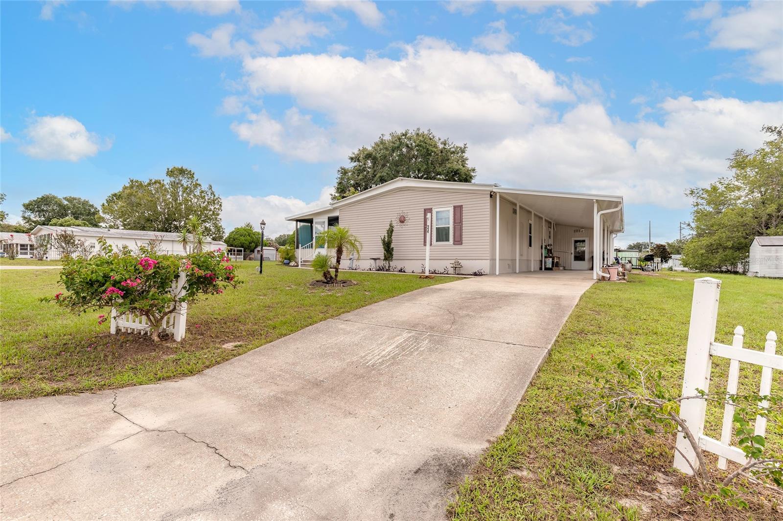 Image 2 of 36 For 34 Da Rosa Avenue