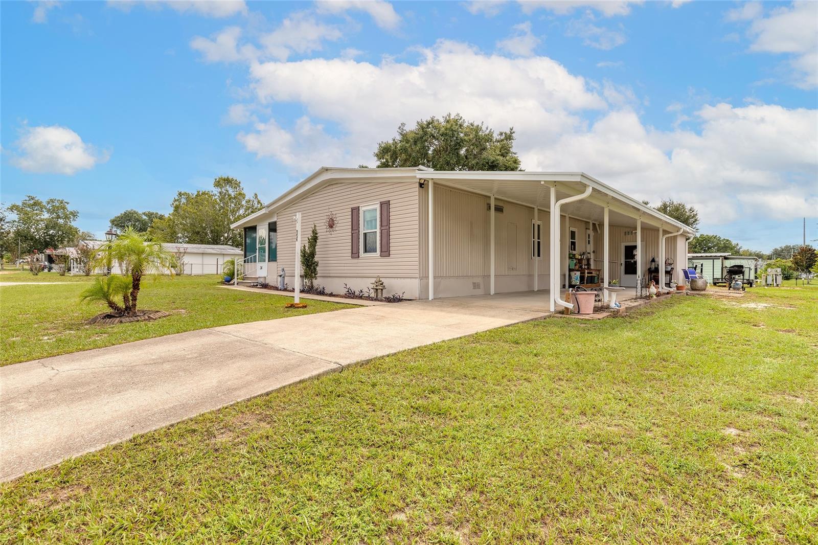 Image 3 of 36 For 34 Da Rosa Avenue