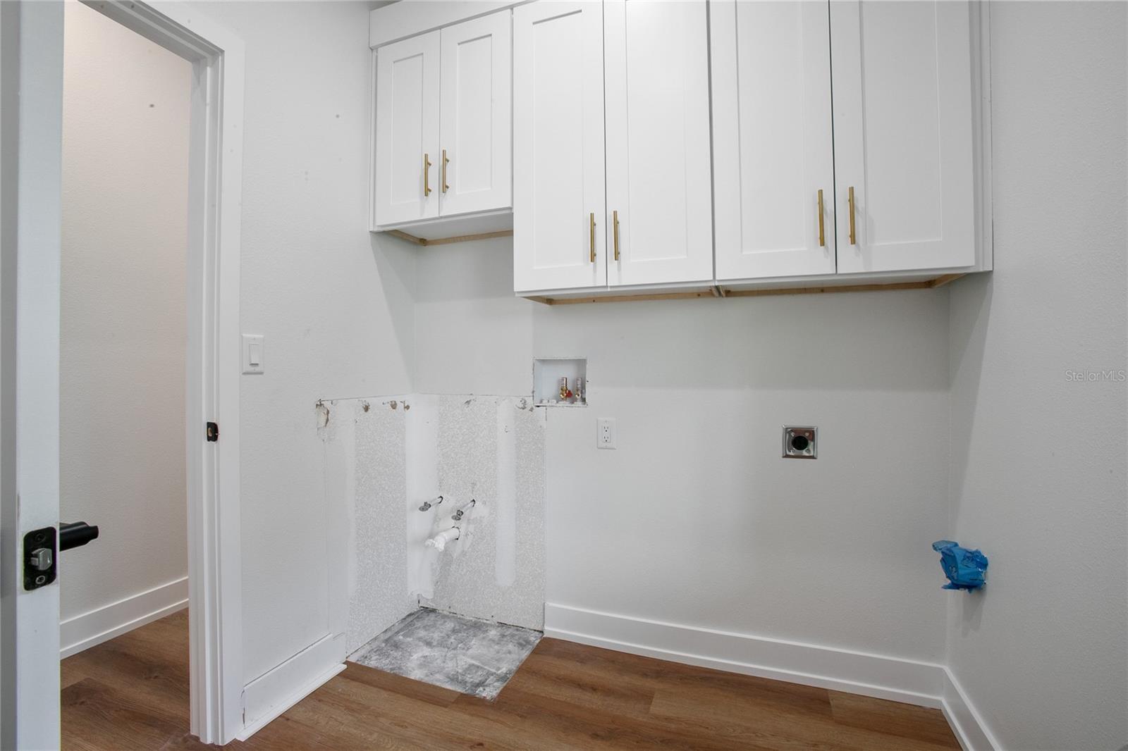 Image 30 of 70 For 292 Delaware Avenue