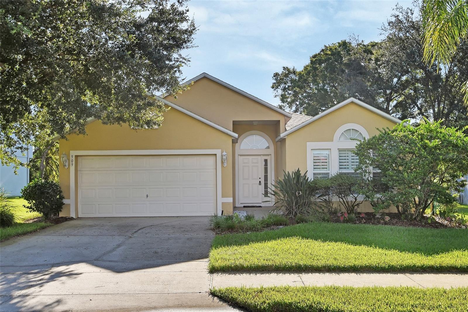 Details for 909 Cascades Park Trail, DELAND, FL 32720