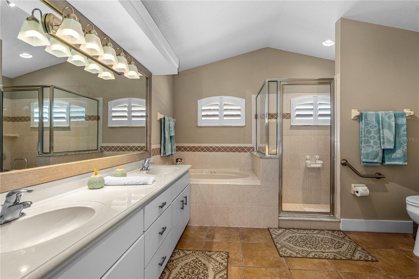Image 19 of 42 For 3610 Marisol Court