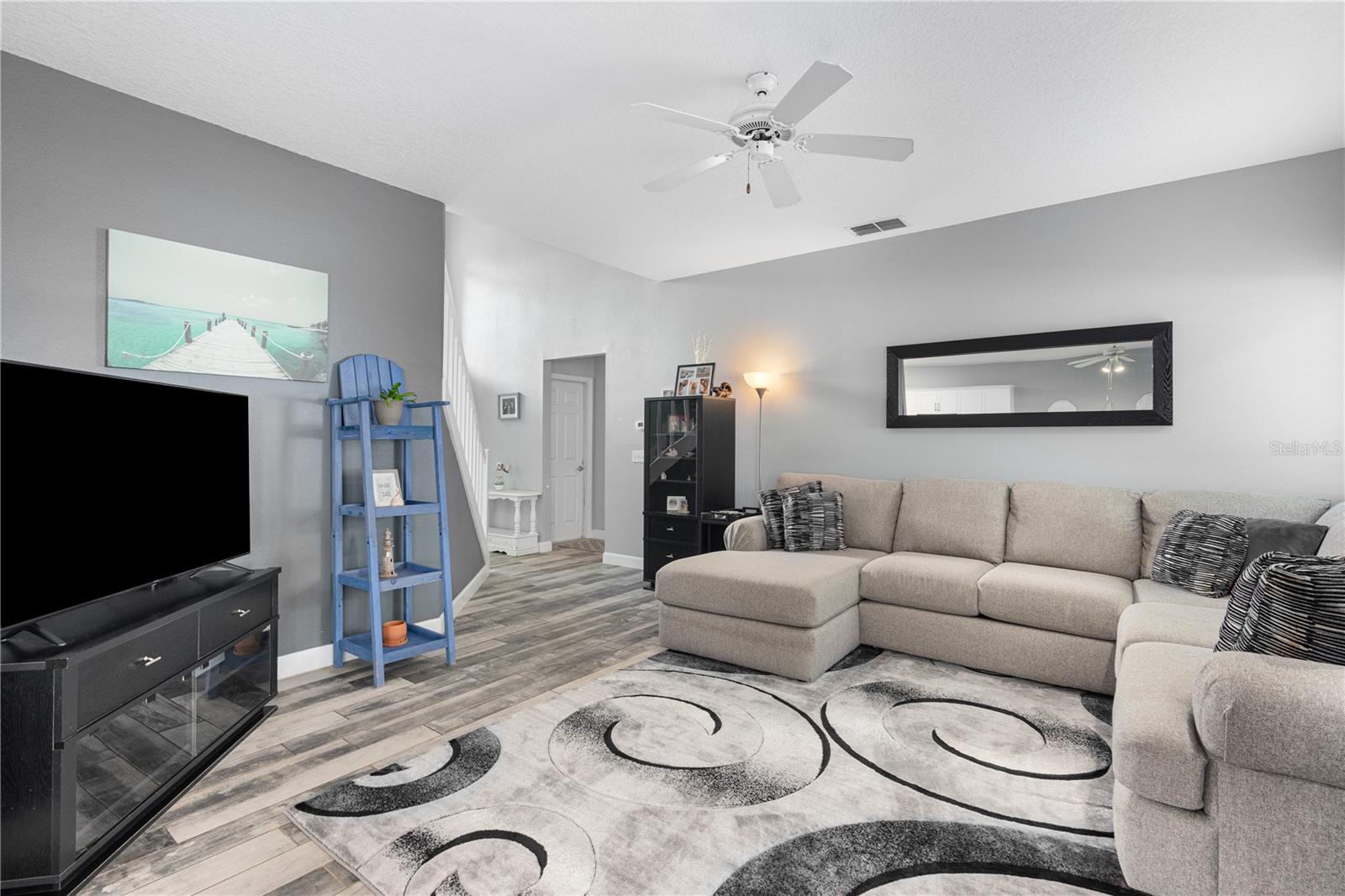 Image 11 of 39 For 1483 Surrey Park Drive