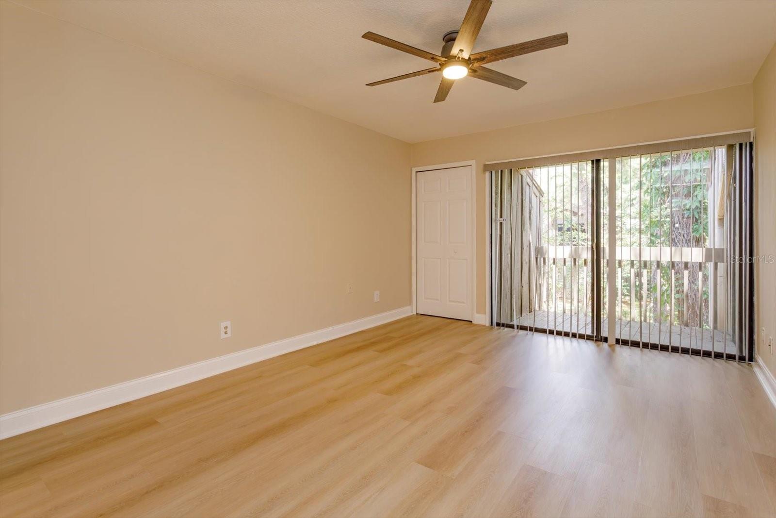 Image 14 of 30 For 5303 Indian Creek Drive D