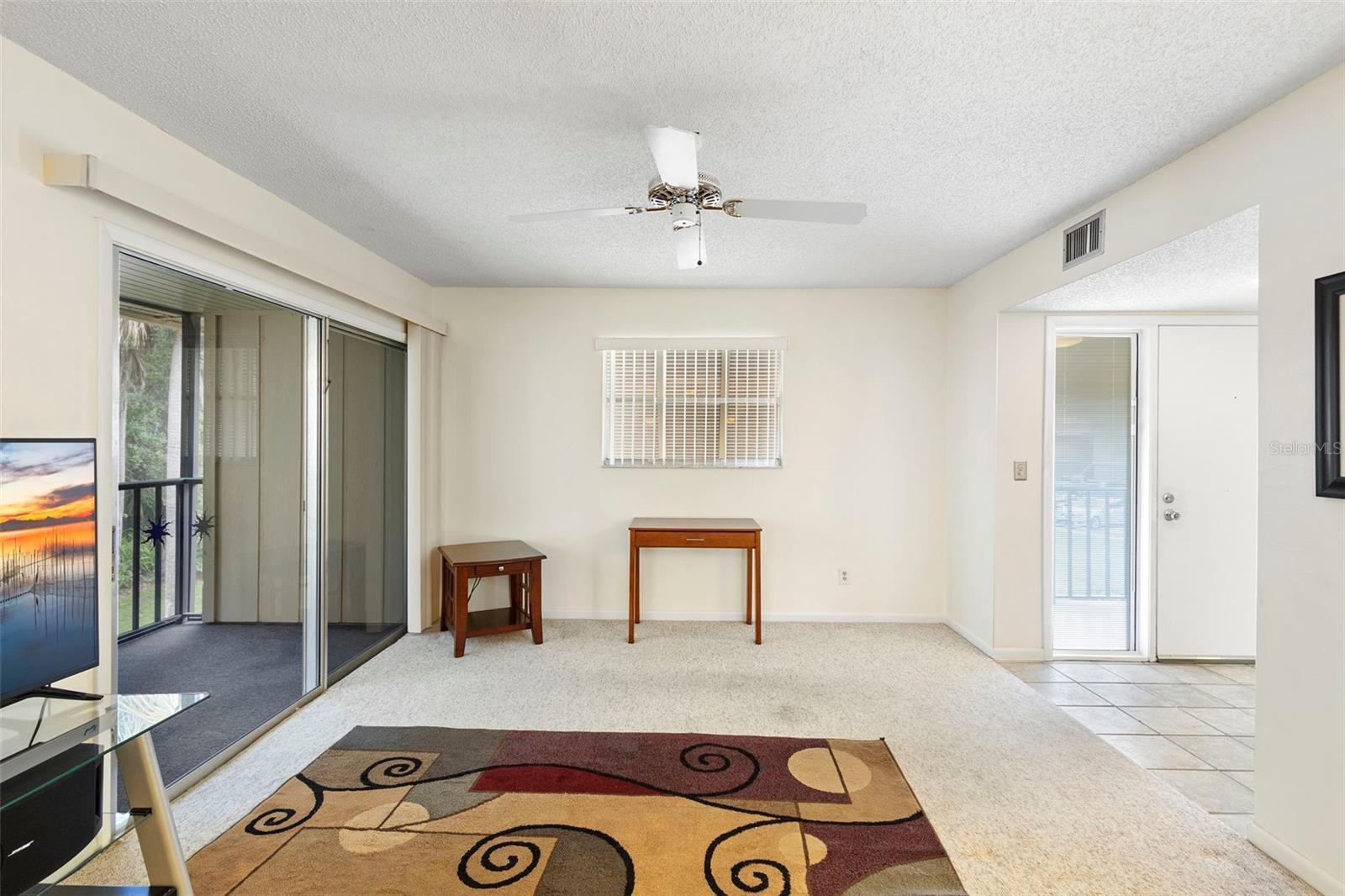 Image 12 of 36 For 130 Jasmine Woods Court 4b