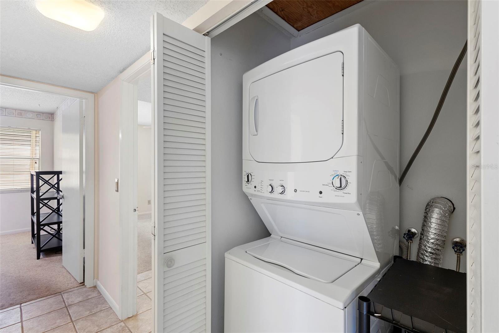 Image 22 of 36 For 130 Jasmine Woods Court 4b