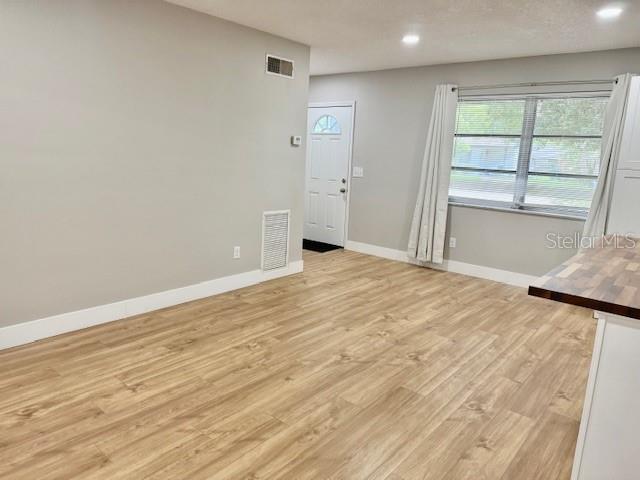 Image 7 of 20 For 2434 Barbarossa Avenue