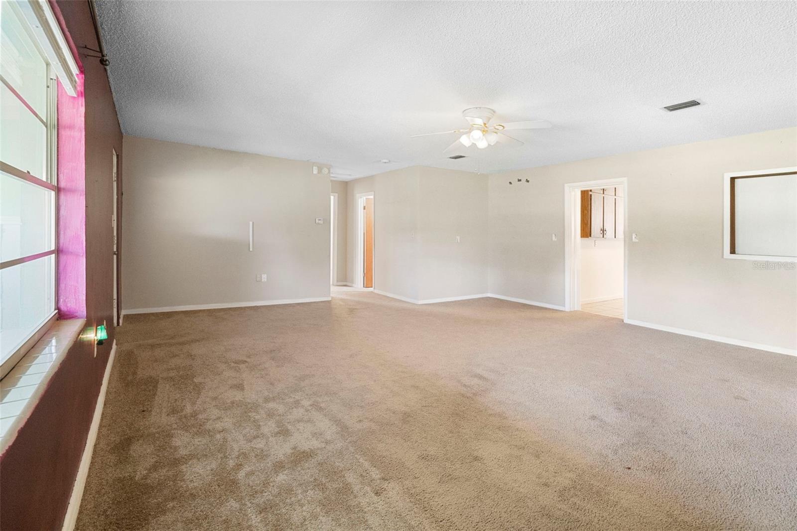 Image 13 of 56 For 753 Glenwood Rd