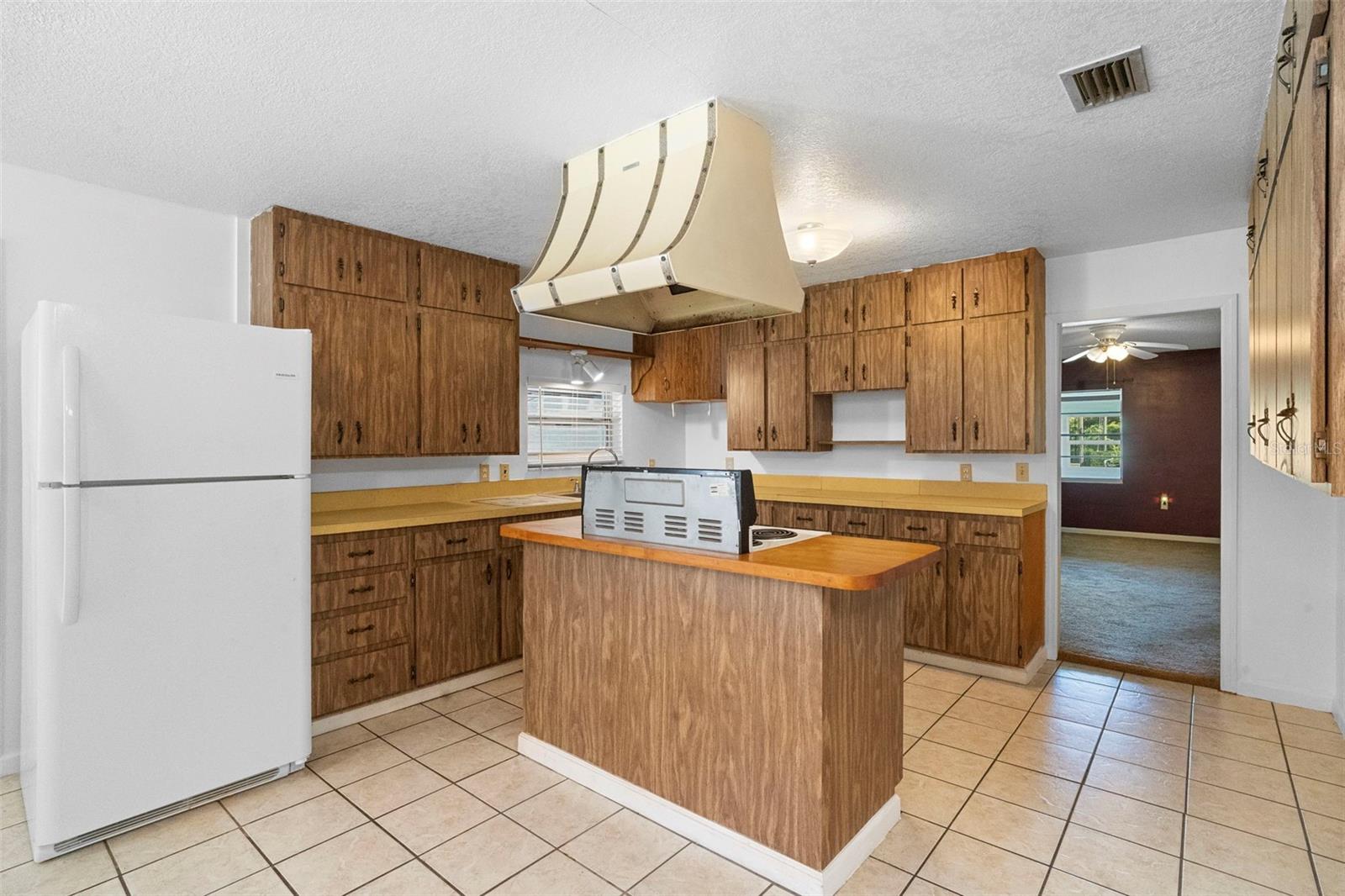 Image 8 of 56 For 753 Glenwood Rd