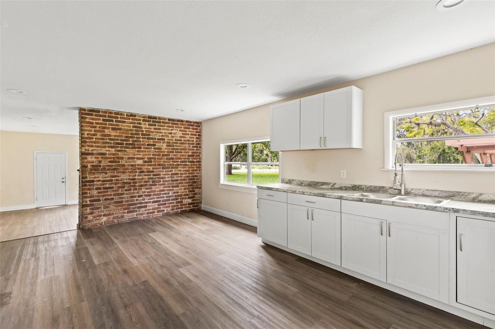 Image 10 of 42 For 660 6th Street