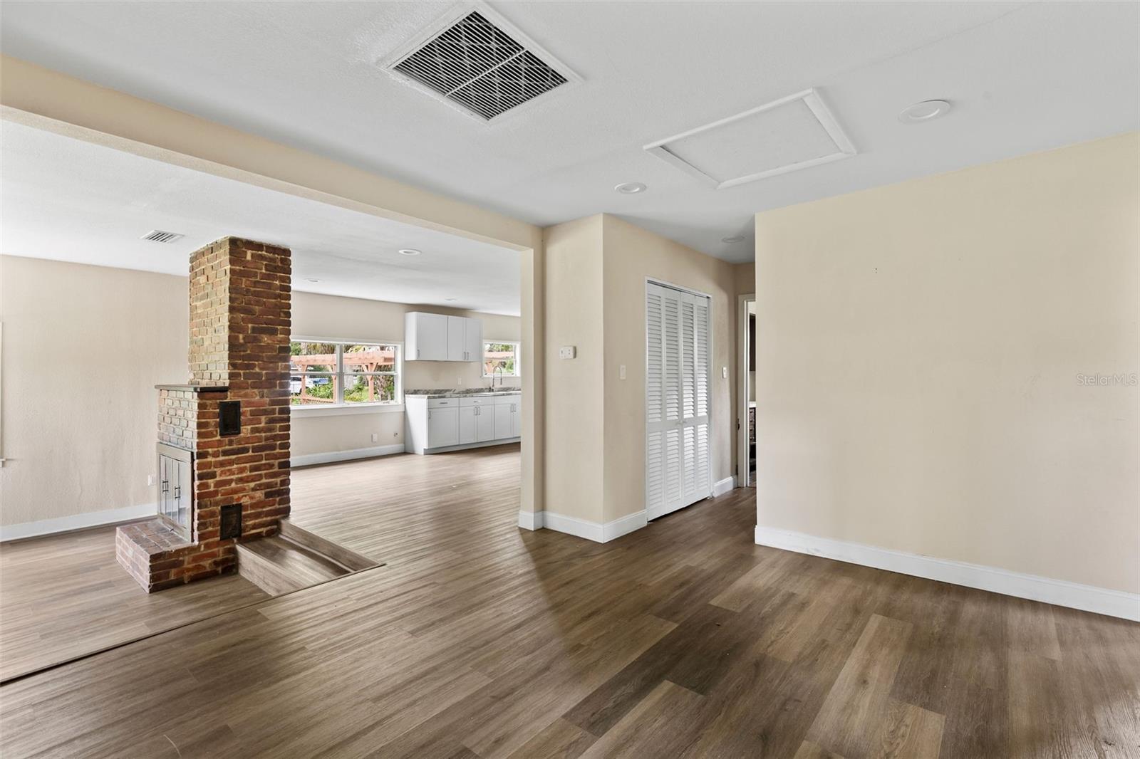 Image 13 of 42 For 660 6th Street