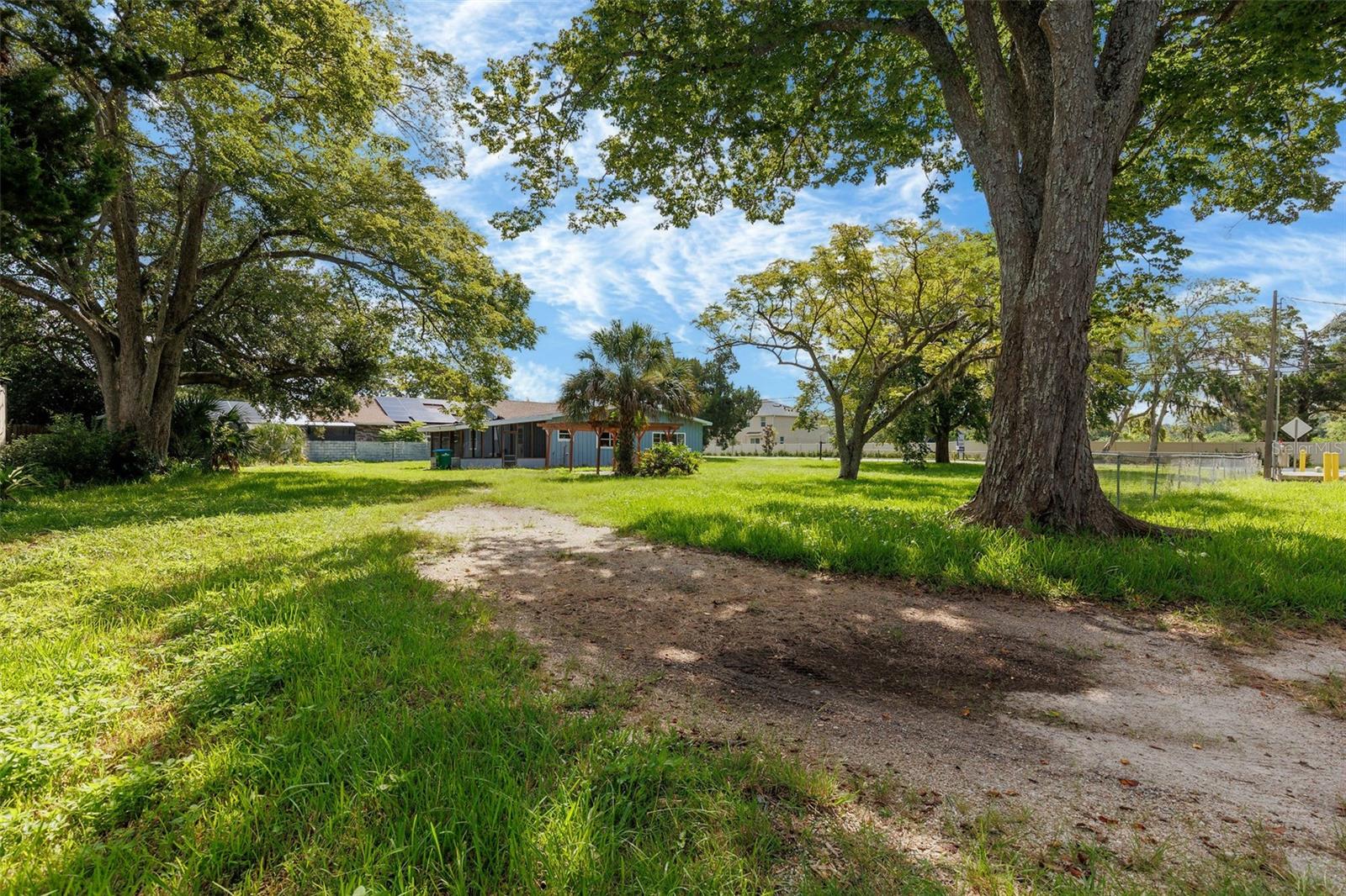 Image 28 of 42 For 660 6th Street